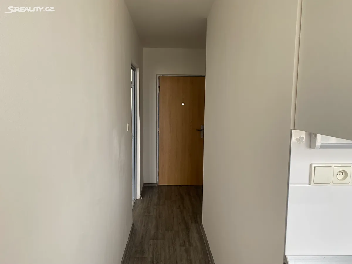 Pronájem bytu 2+1 66 m² – pohled 4