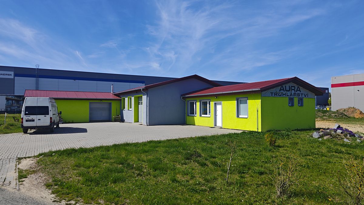 Prodej výrobní haly, prostoru 250 m²