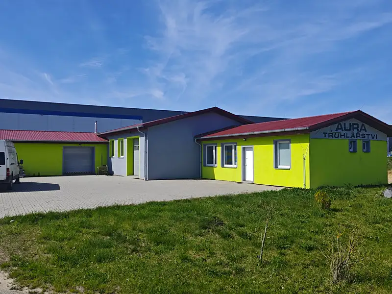 Prodej výrobní haly, prostoru 250 m², Dobřenice – náhled fotky 1