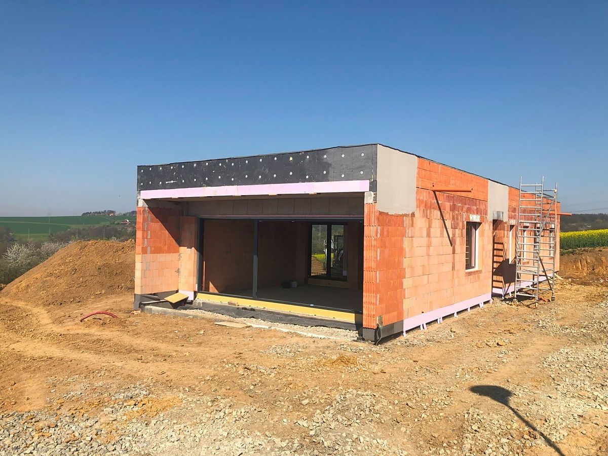 Prodej rodinného domu 198 m², pozemek 706 m²