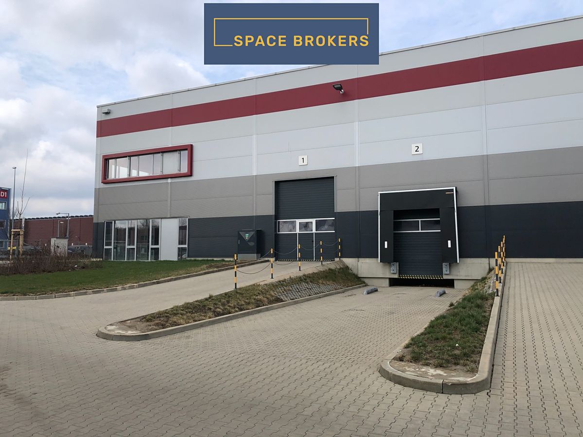 Pronájem skladového prostoru 1979 m² – fotografie 2