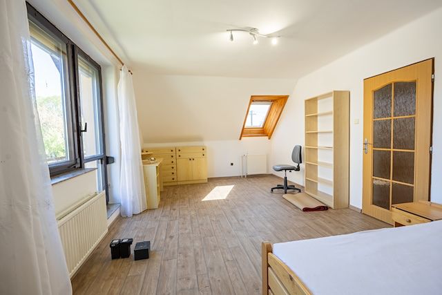 Prodej rodinného domu 160 m², pozemek 391 m² – fotografie 2