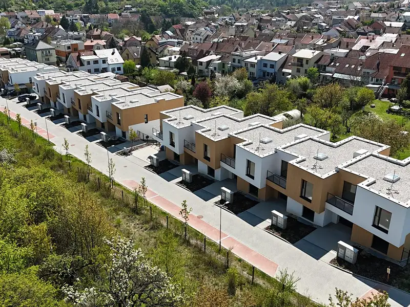 Prodej rodinného domu 192 m², pozemek 220 m², Brno – náhled fotky 2
