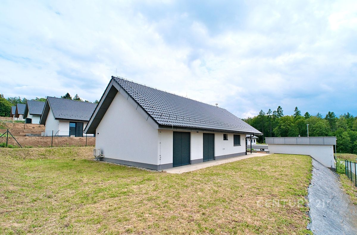Prodej rodinného domu 132 m², pozemek 814 m² – fotografie 4