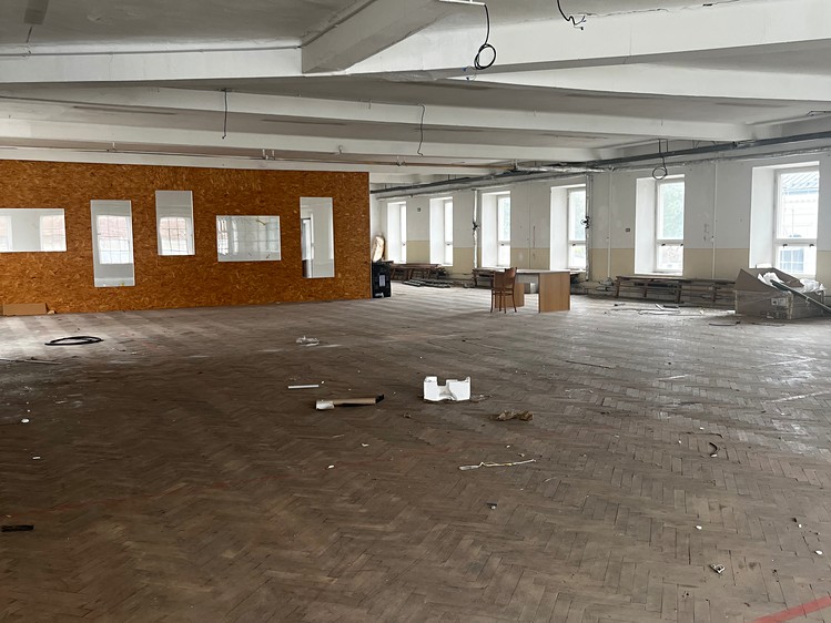 Комерційне приміщення на продаж, 3 300 м² (5 з 9)