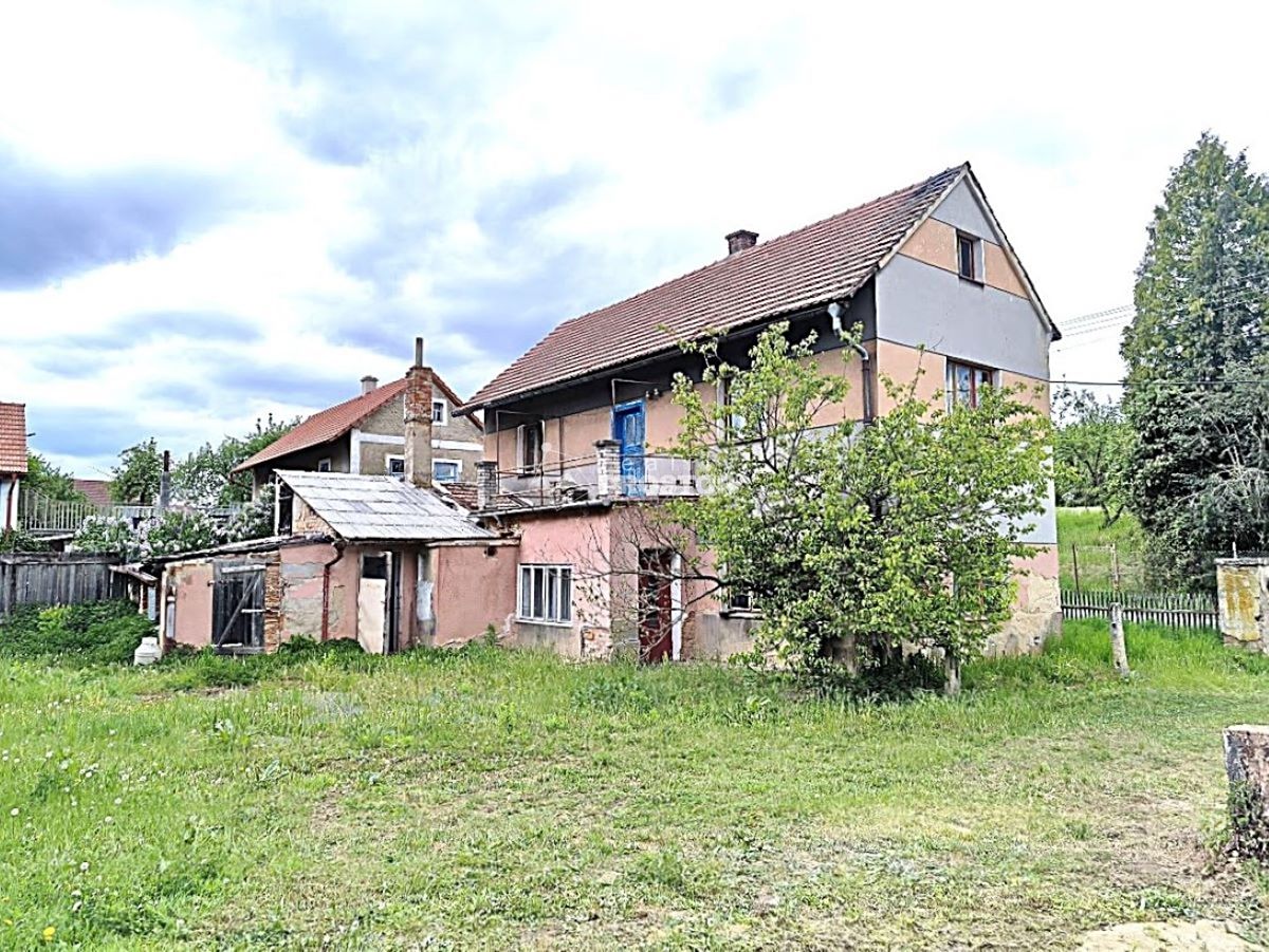 Prodej rodinného domu 110 m², pozemek 1274 m² – fotografie 2
