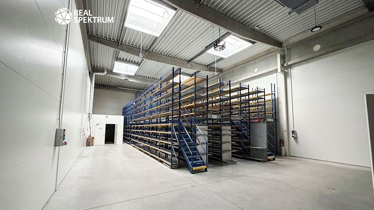 Pronájem skladového prostoru 462 m², Znojmo – fotka 1 z 3