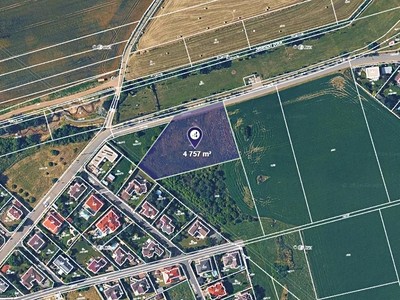 Prodej  pole 4 757 m²