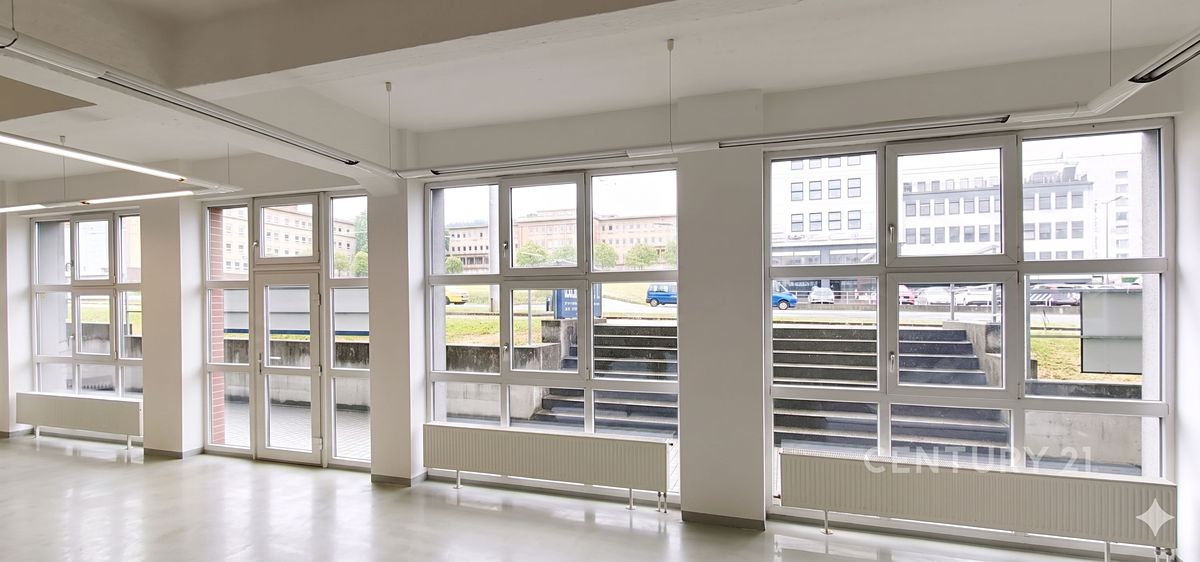 Pronájem obchodního prostoru 162 m² – fotografie 2