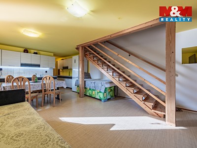 Prodej  rodinného domu 161 m², pozemek 1 247 m² — photo 2
