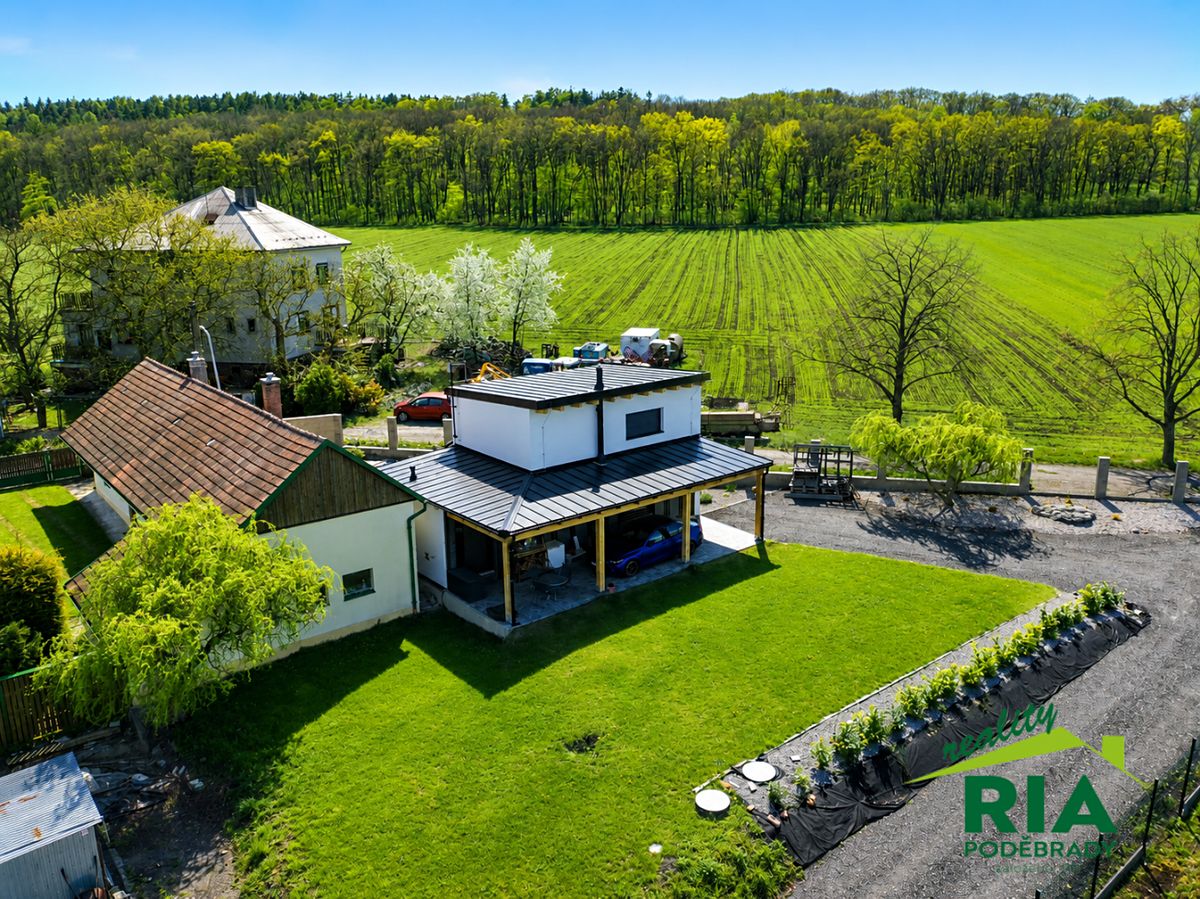 Prodej rodinného domu 82 m², pozemek 1569 m² – fotografie 2