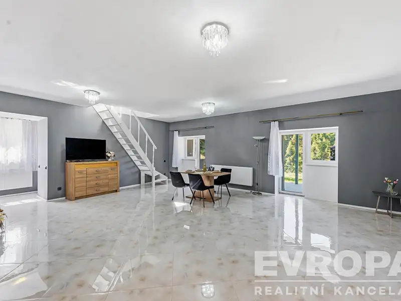 Prodej rodinného domu 132 m², pozemek 346 m², Tasov – náhled fotky 2