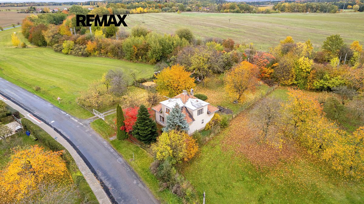 Prodej rodinného domu 190 m², pozemek 995 m² – fotografie 2