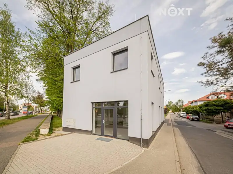 Pronájem kanceláře 86 m², Jindřichův Hradec – náhled fotky 1