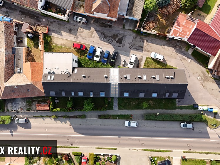 Prodej bytu 1+kk, 23 m² (2 z 14)
