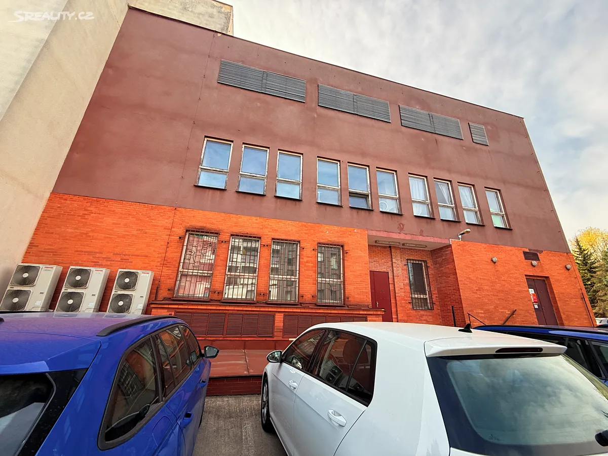 Pronájem skladového prostoru 111 m² – pohled 4