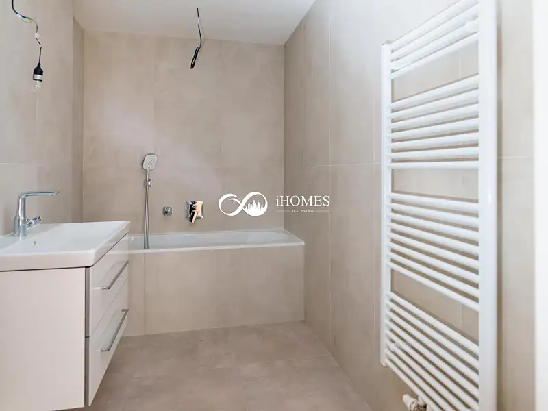 Prodej bytu 3+kk 110 m², Praha – náhled fotky 2
