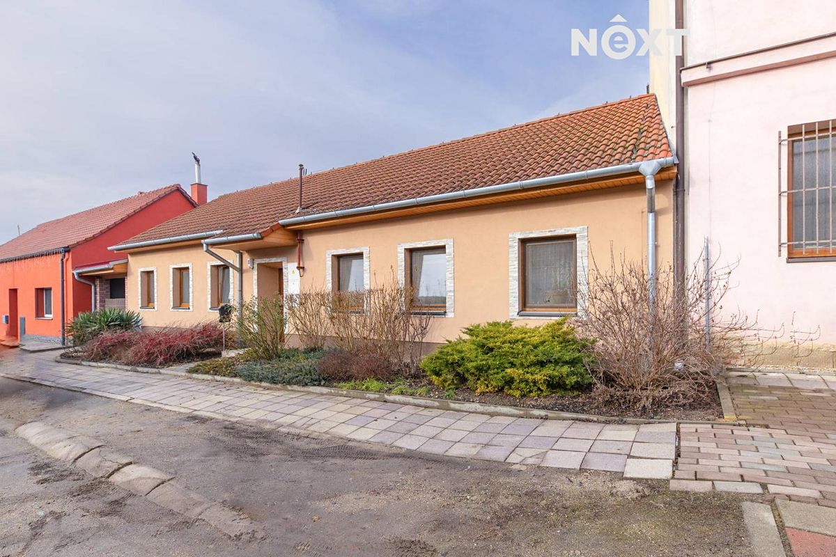 Prodej rodinného domu 255 m², pozemek 1620 m²