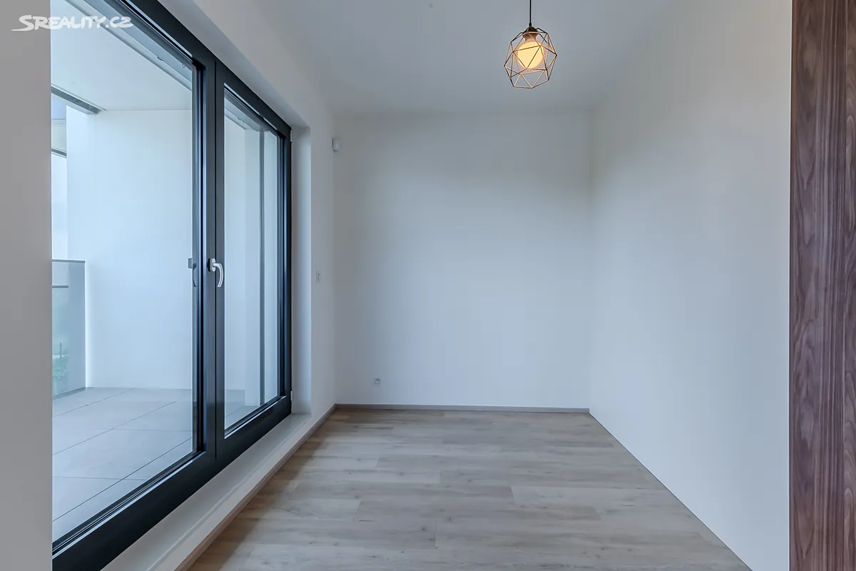 Pronájem bytu 1+kk 39 m² – další
