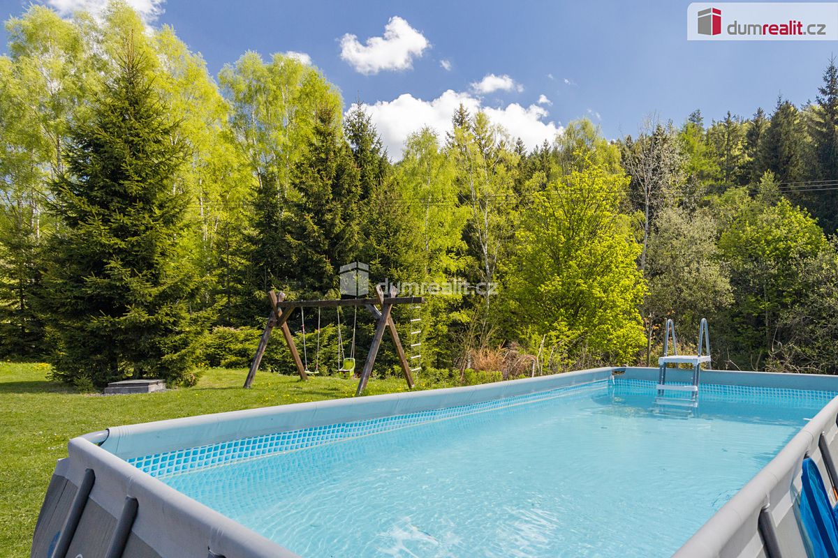 Prodej vily 300 m², pozemek 1746 m² – fotografie 4