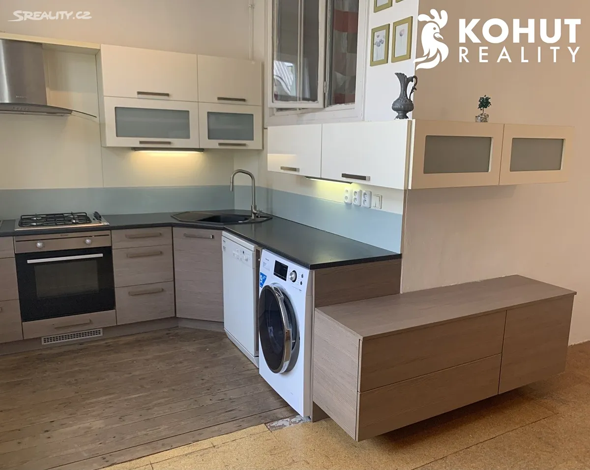 Pronájem bytu 3+1 92 m² – pohled 3