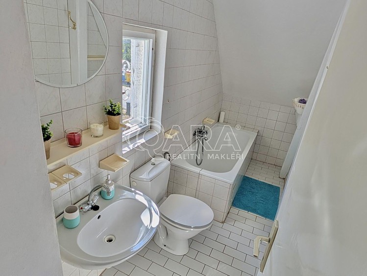 Prodej domu, 122 m² (19 z 48)