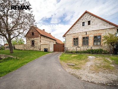 Prodej  rodinného domu 141 m², pozemek 3 294 m²