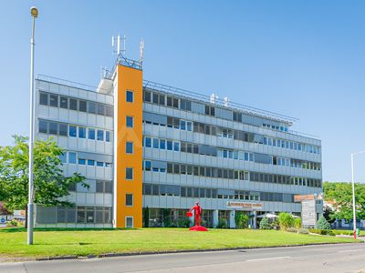 Pronájem kanceláře 257 m²