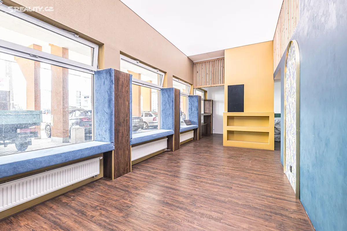 Prodej obchodního prostoru 98 m², Praha