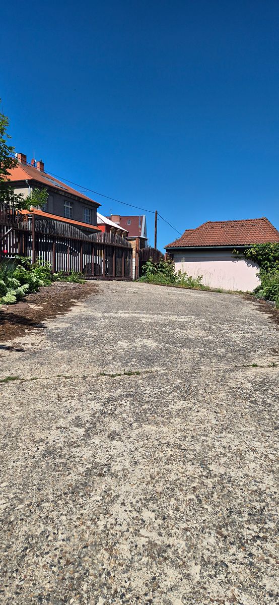 Pronájem komerčního pozemku 2500 m² – fotografie 4