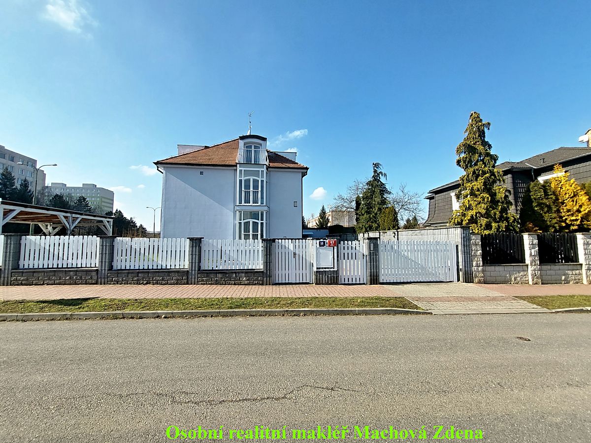 Pronájem bytu 3+kk 85 m²