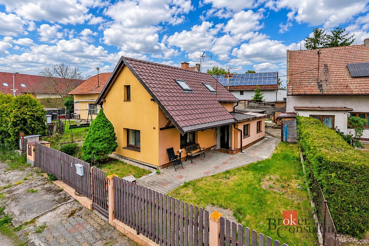 Prodej rodinného domu 108 m², pozemek 294 m²