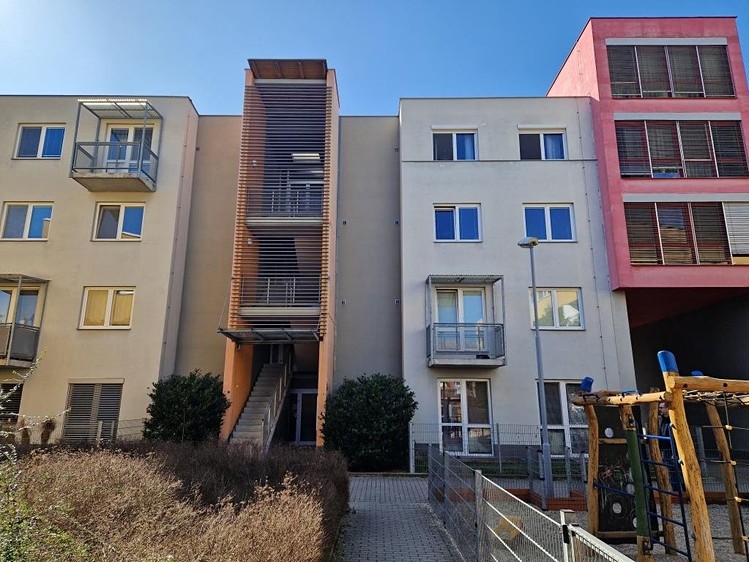 Prodej bytu 1+kk, 41 m² (1 z 12)