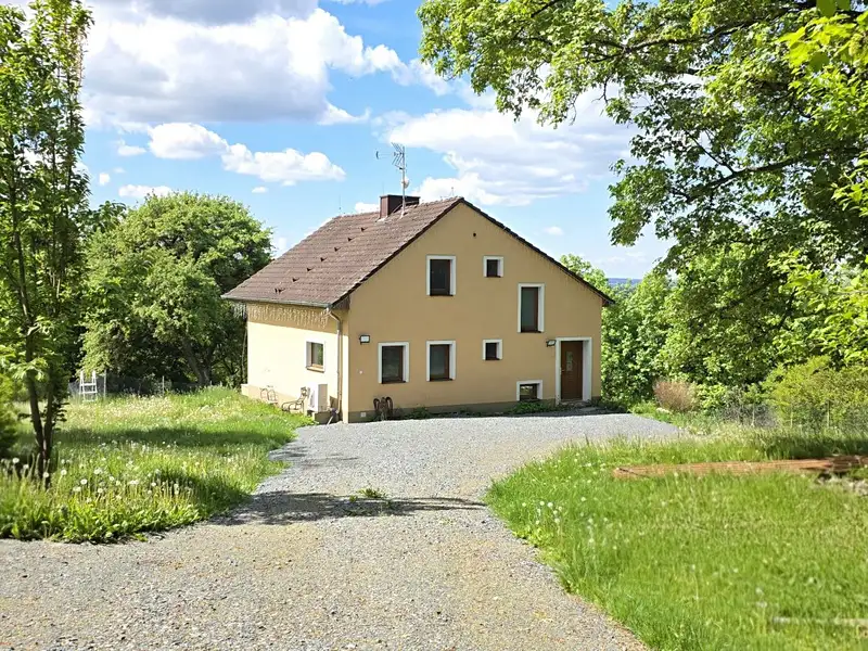 Prodej rodinného domu 101 m², pozemek 21100 m², Rozvadov – náhled fotky 1