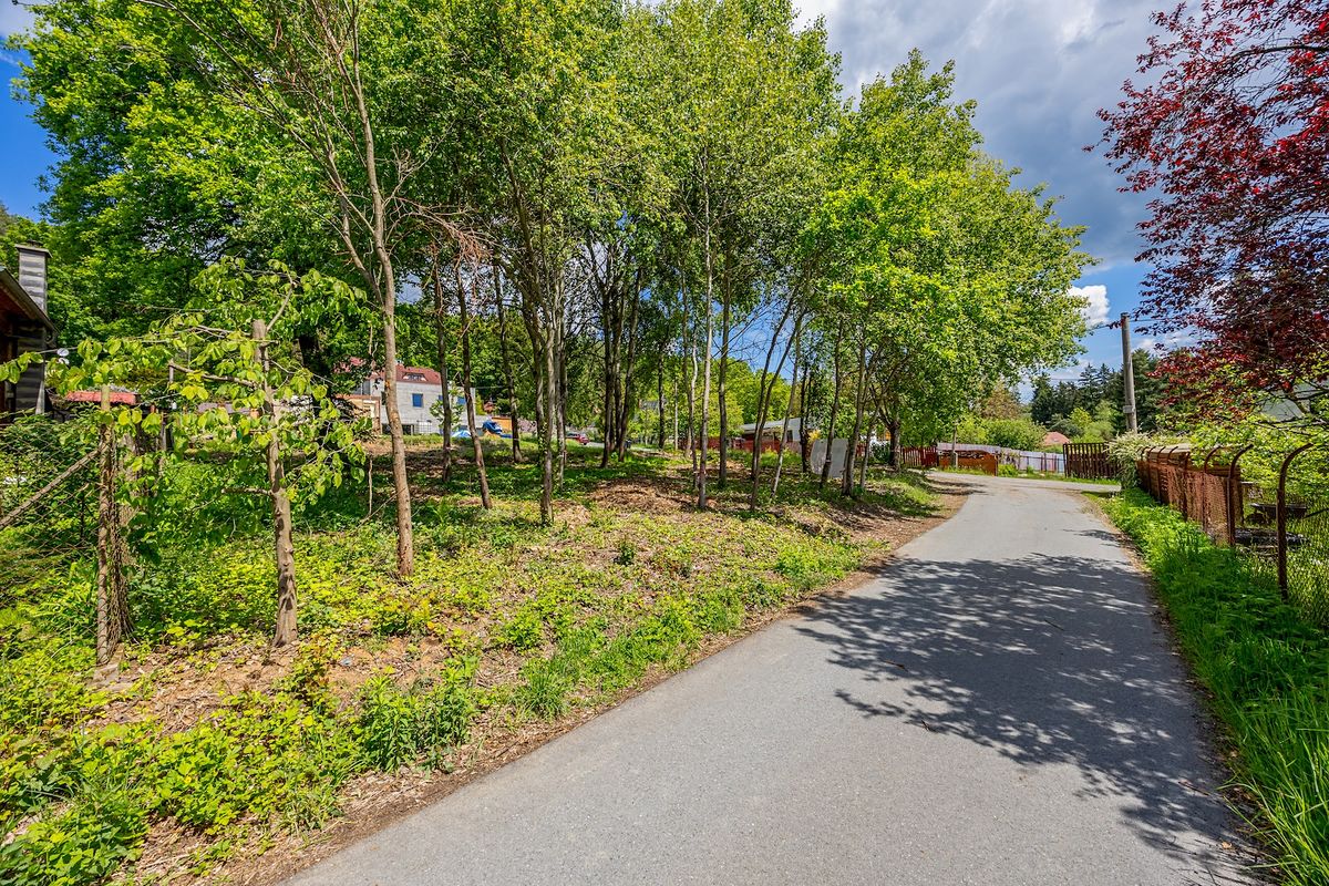 Prodej stavebního pozemku 959 m² – fotografie 3