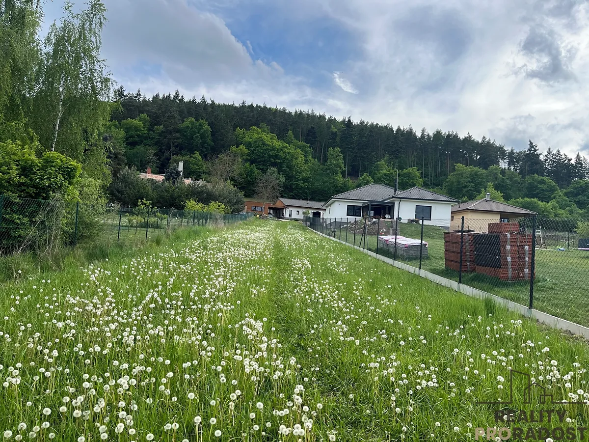 Prodej stavebního pozemku 814 m²