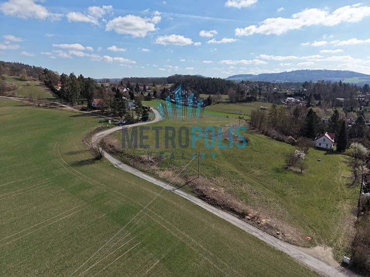 Prodej pozemku, 1 000 m² (1 z 3)