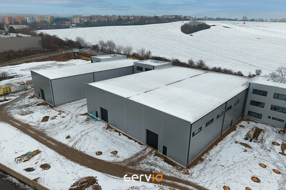 Pronájem skladového prostoru 1547 m²