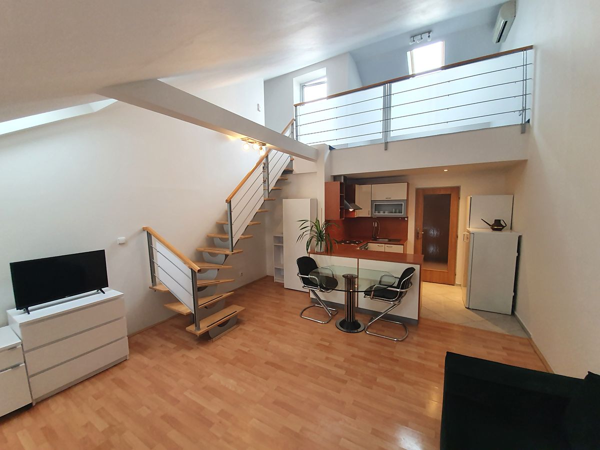 Pronájem bytu 2+kk 46 m²
