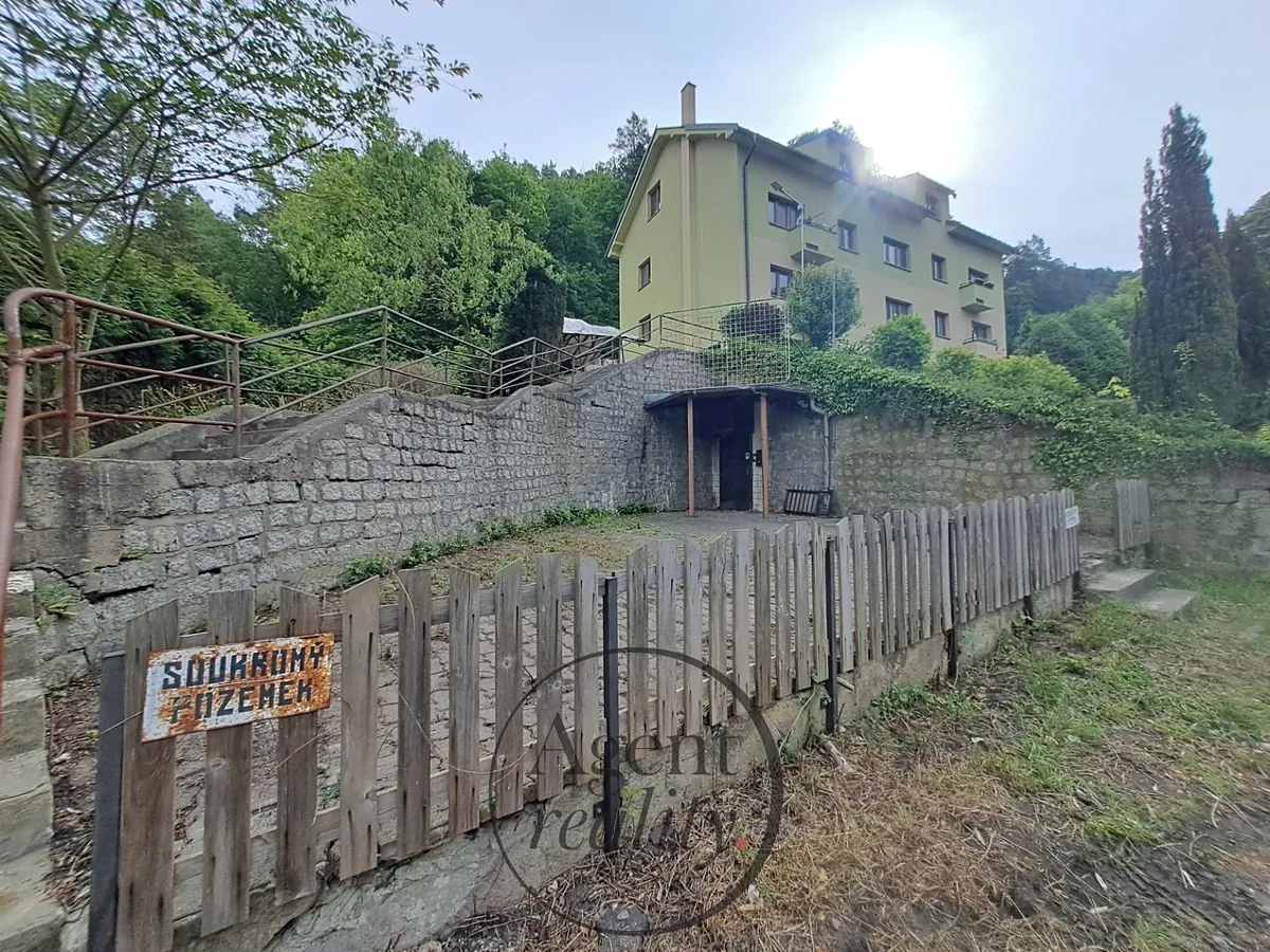 Pronájem obchodního prostoru 180 m²