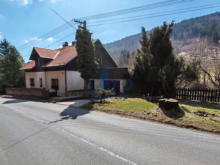 Prodej komerčního prostoru, 169 m² (1 z 47)