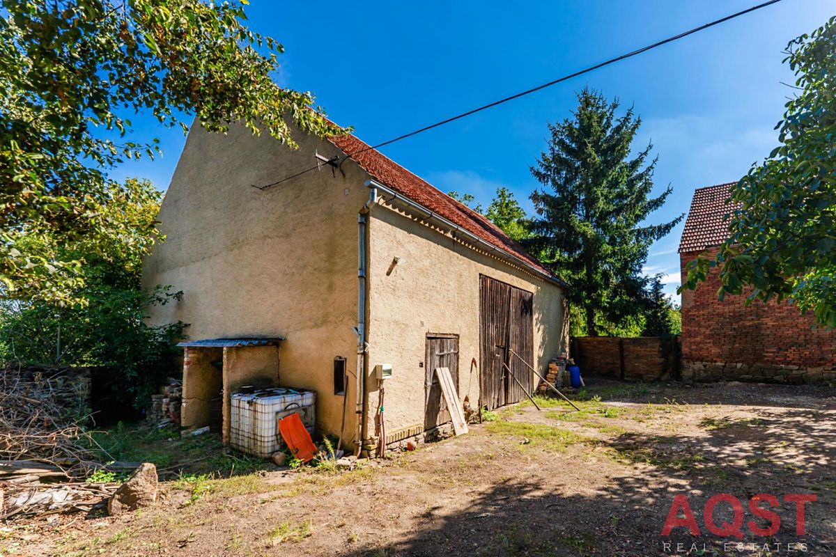 Prodej rodinného domu 289 m², pozemek 748 m² – fotografie 4