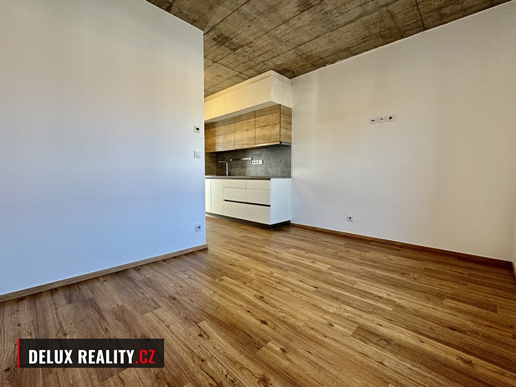Prodej bytu 1+kk, 23 m² (6 z 14)