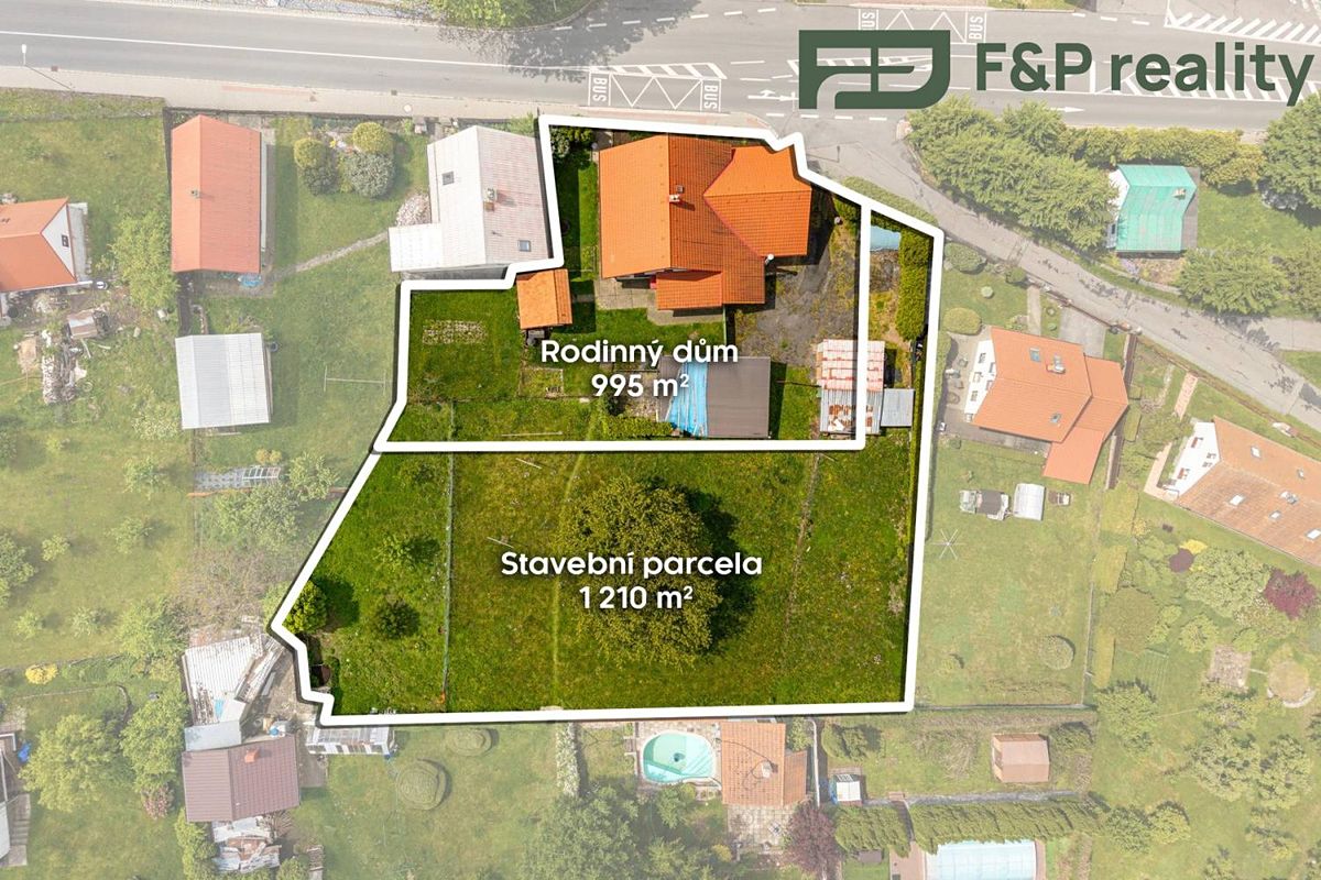 Prodej stavebního pozemku 1210 m²