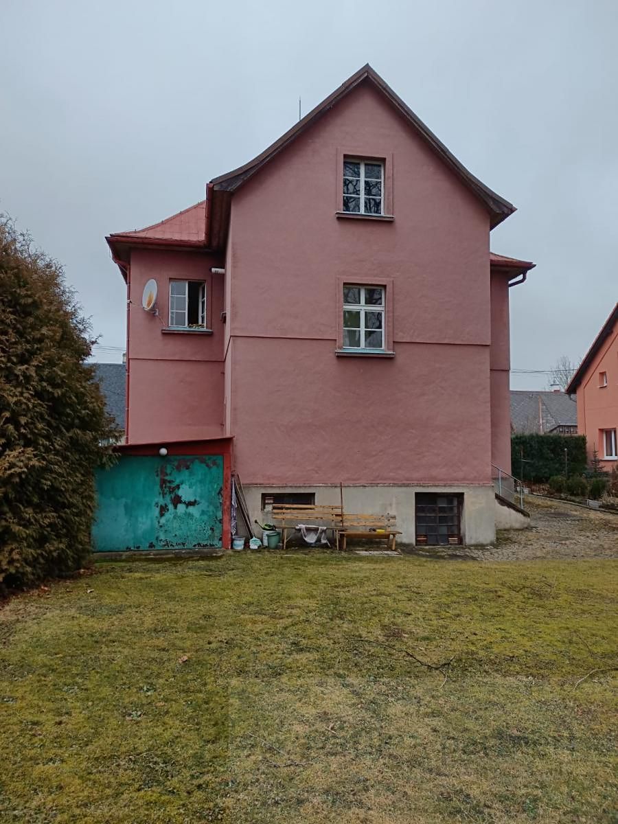 Prodej rodinného domu 300 m², pozemek 1454 m² – fotografie 5