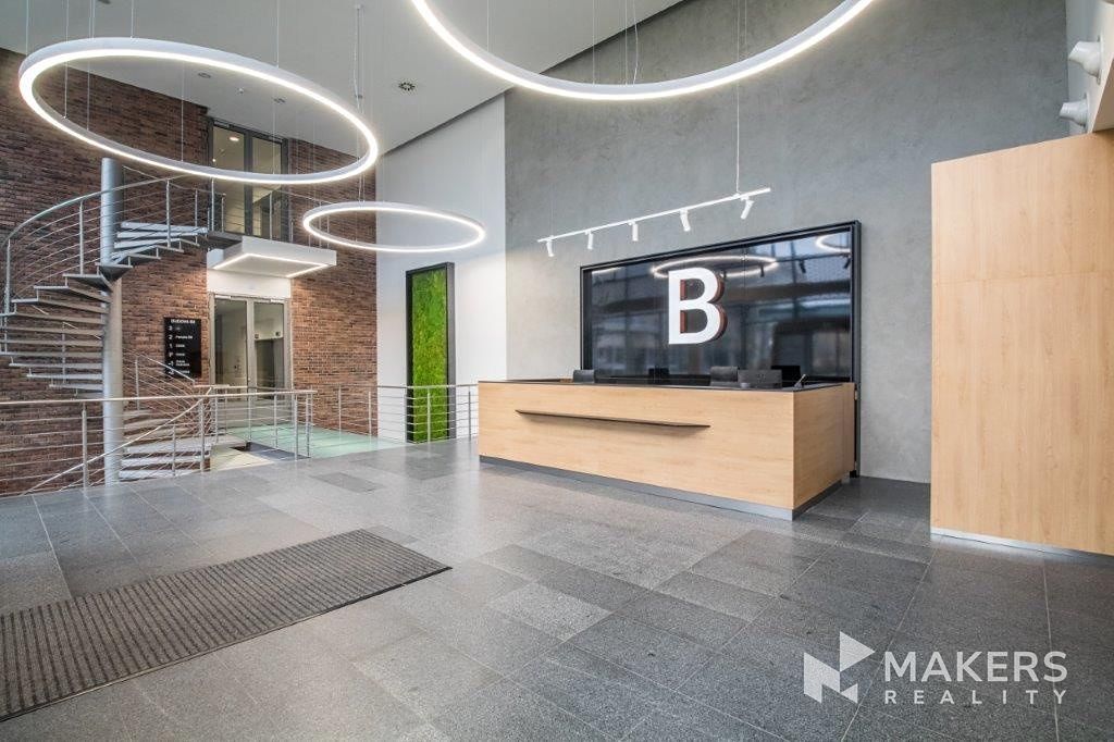 Pronájem kanceláře 516 m² – fotografie 4