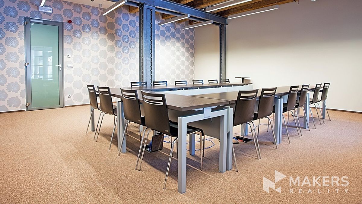 Pronájem kanceláře 330 m² – fotografie 5