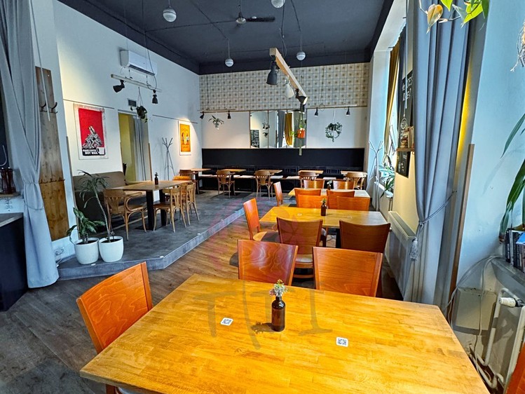 Комерційне приміщення в оренду, 210 м² (6 з 6)