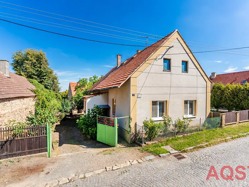 Prodej rodinného domu 289 m², pozemek 748 m², Senomaty – náhled fotky 2