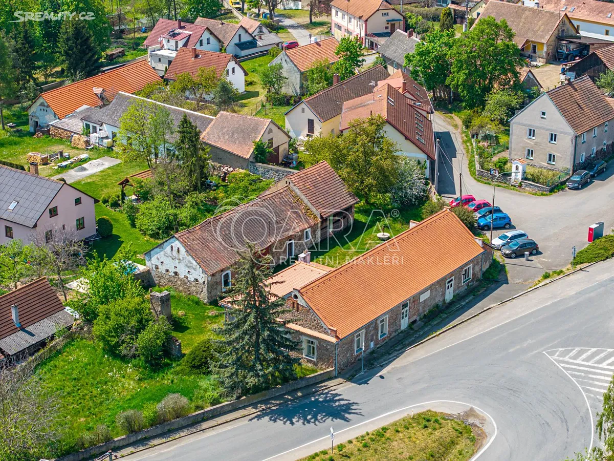 Prodej komerční nemovitosti 1000 m², Nalžovice